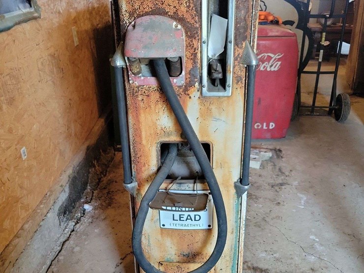 gas-pump-image-2