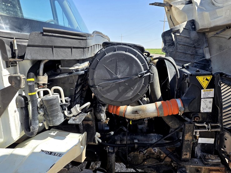 2009-international-durastar-4300-image-12