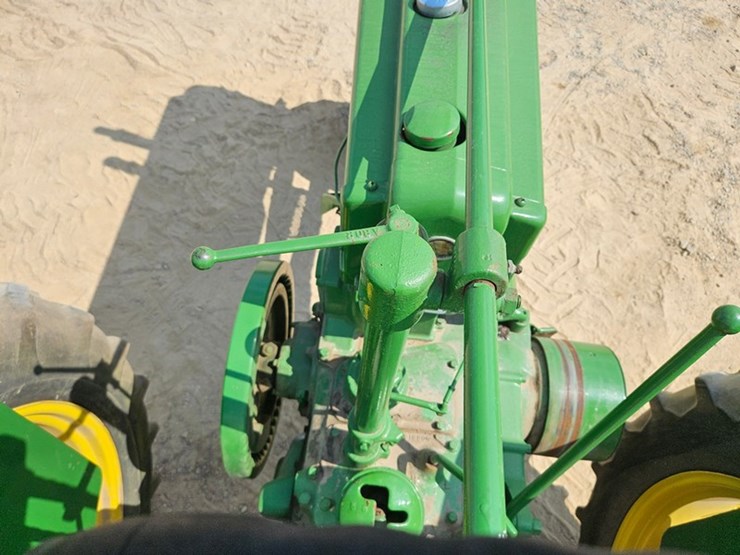 john-deere-b-image-27