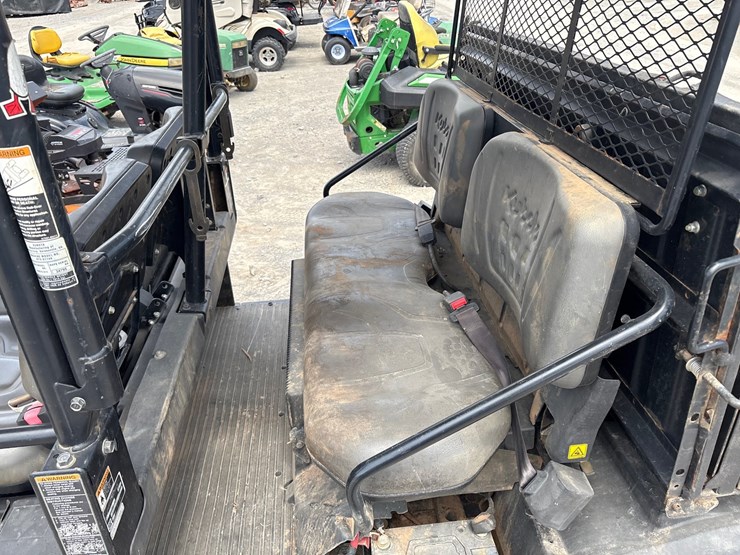 2019-kubota-rtvx1140-image-7