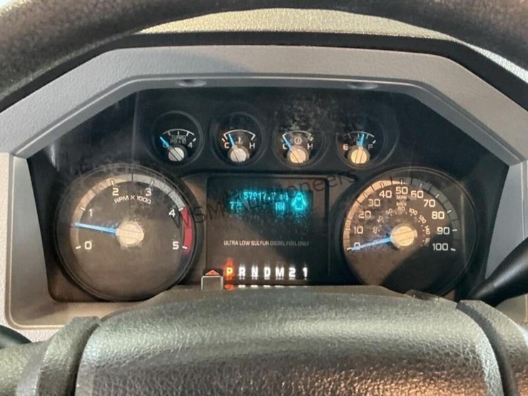 2013-ford-f550-image-19