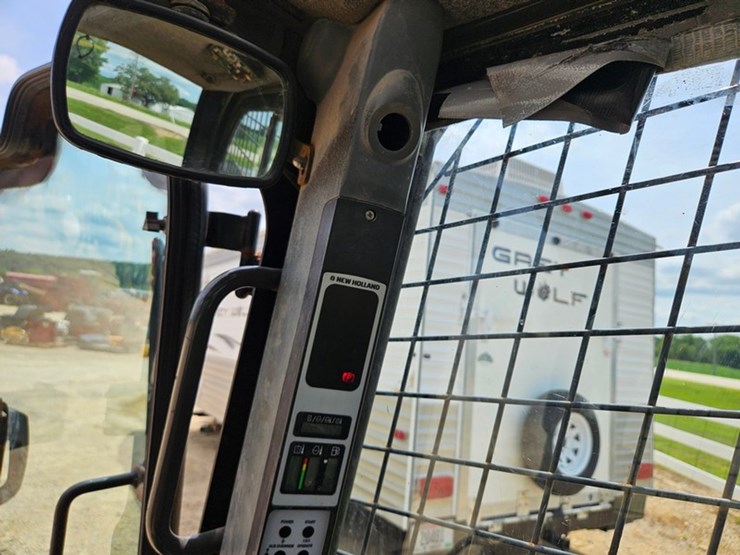 new-holland-c238-image-29
