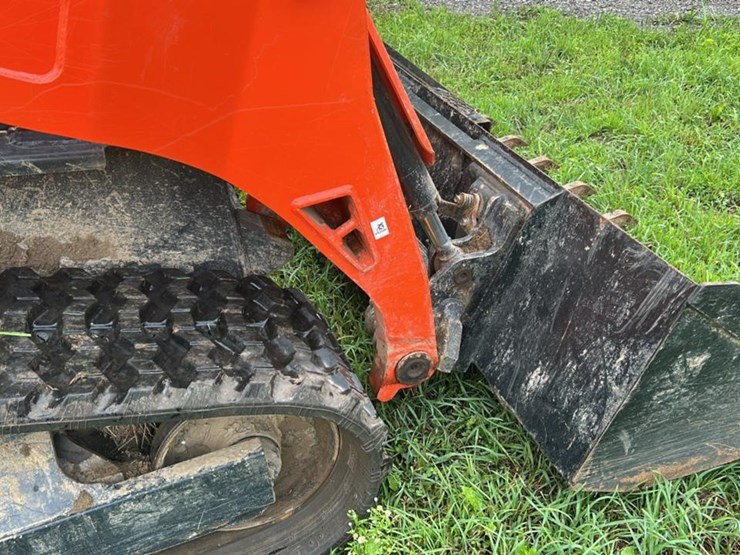 2023-kubota-svl75-2-image-38