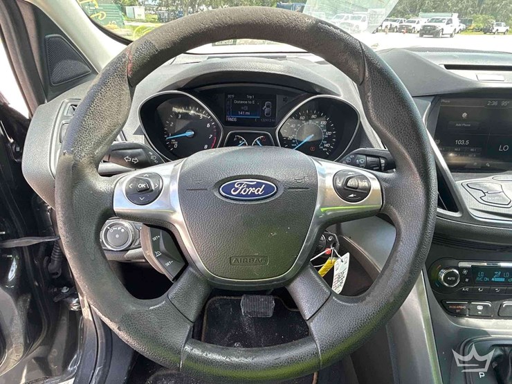 2015-ford-escape-image-13