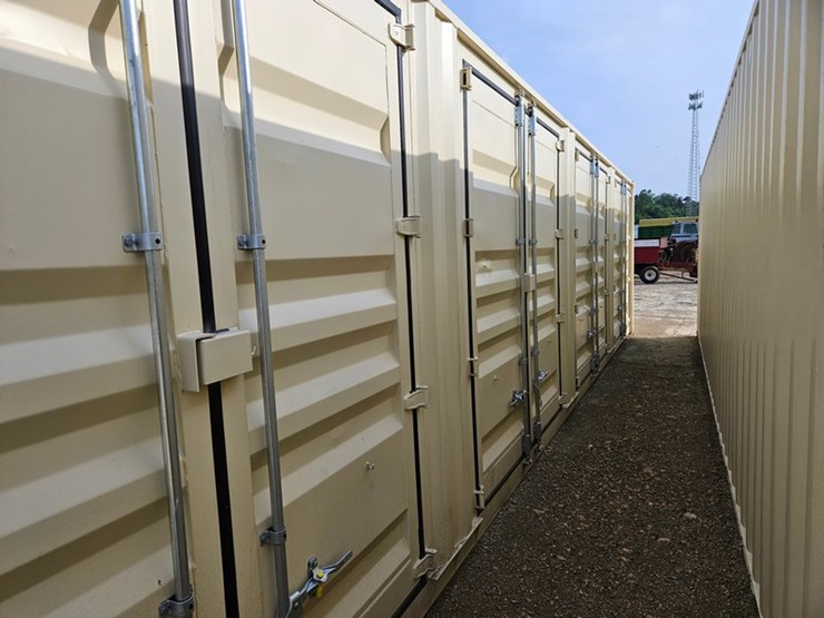#63-•-40'-one-trip-container-image-8