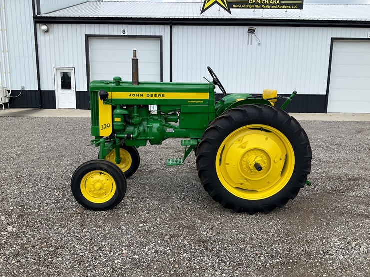 1957-john-deere-320-image-2