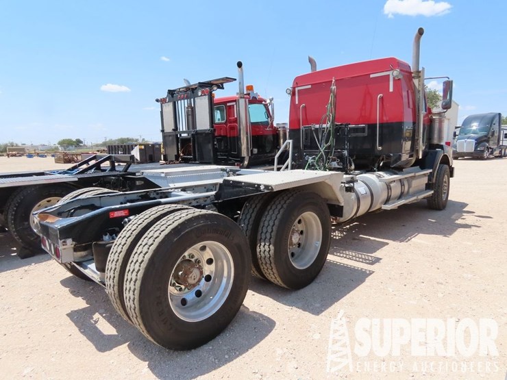 2015-western-star-4900-image-3