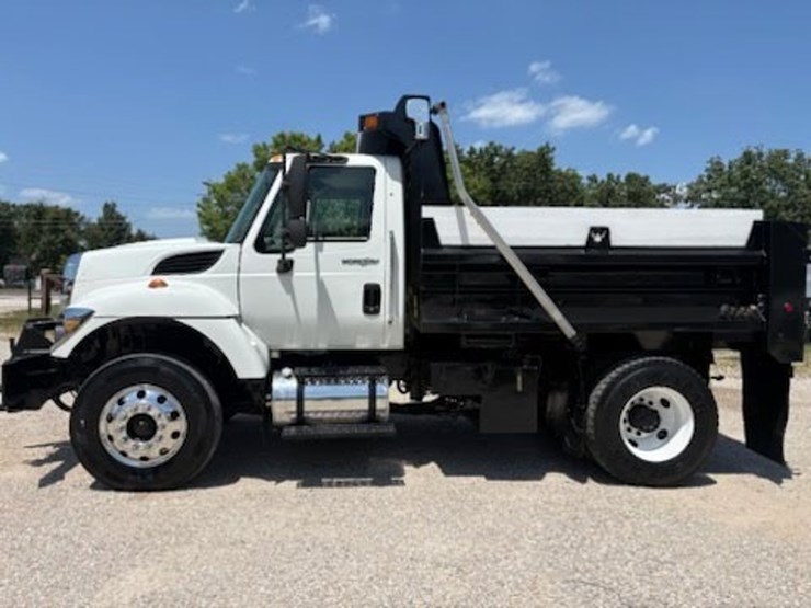 2014-international-workstar-7400-image-2