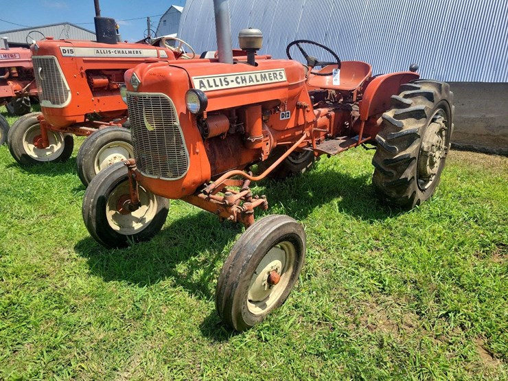 1961-allis-chalmers-d12-image-1