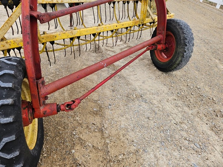 new-holland-256-image-18