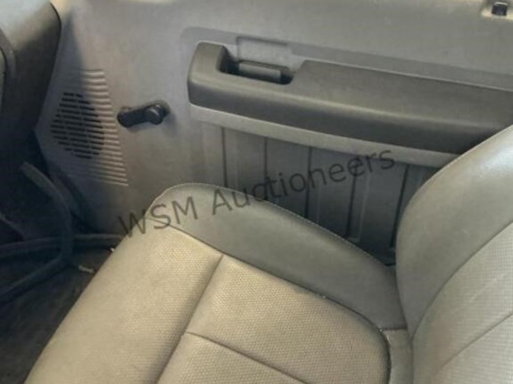 2012-ford-f350-image-25