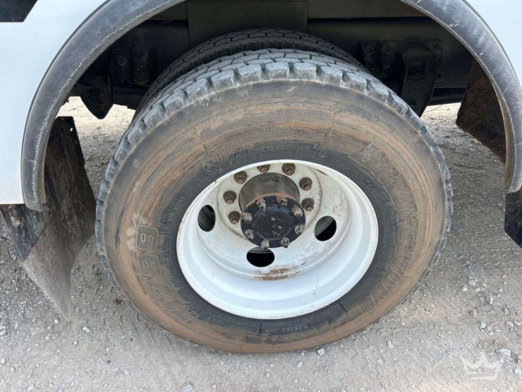 2019-kenworth-t370-image-45