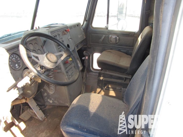 1993-mack-ch613-image-6