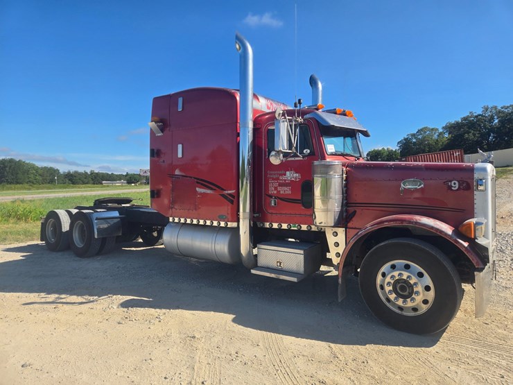 1995-peterbilt-379-image-22