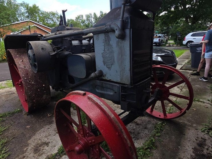 #6043-•-1928-advance-rumely-oilpull-type-x-tractor-image-3
