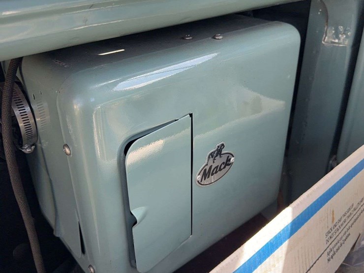 mack-b61-image-41