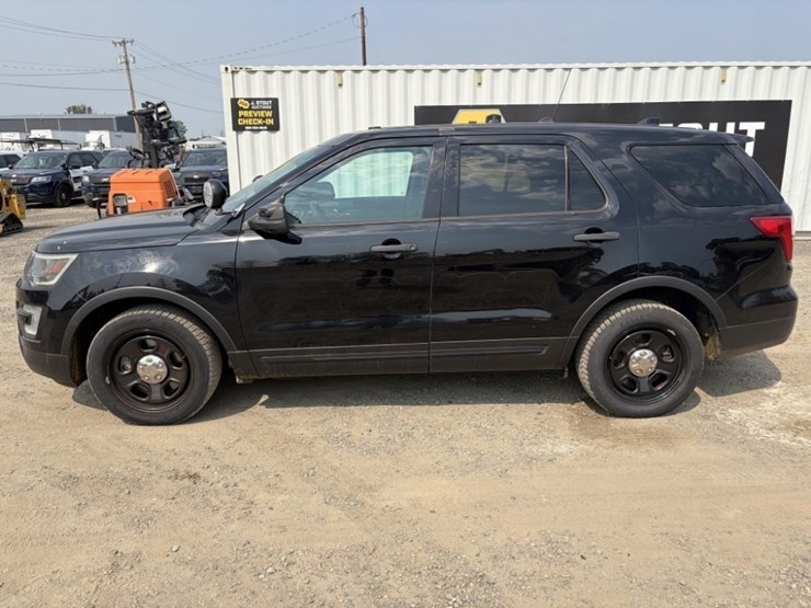 2017-ford-explorer-image-7