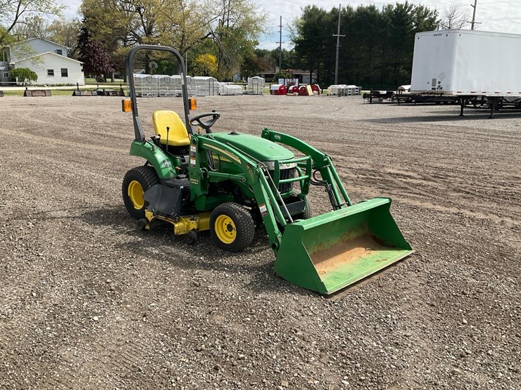 2007-john-deere-2305-image-2