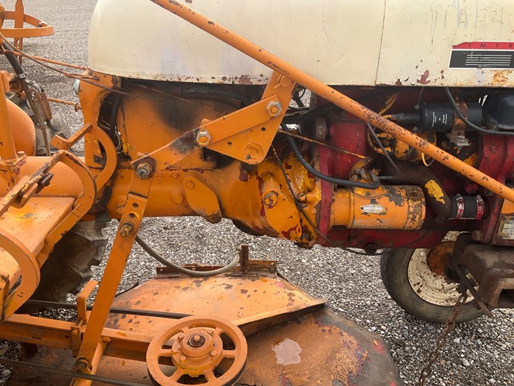 1964-international-cub-image-12