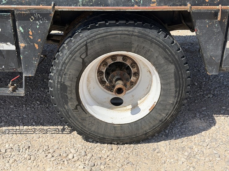 2016-international-durastar-4300-image-19