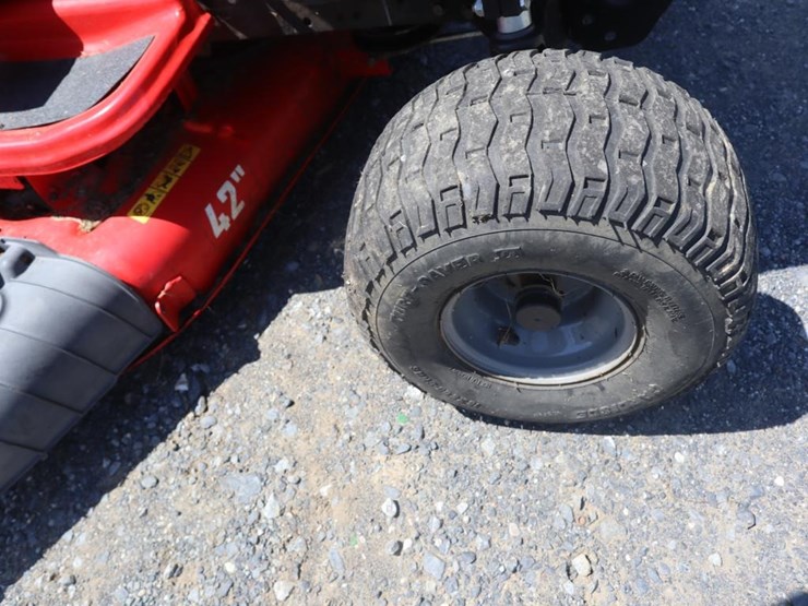 craftsman-t110-tractor-image-9