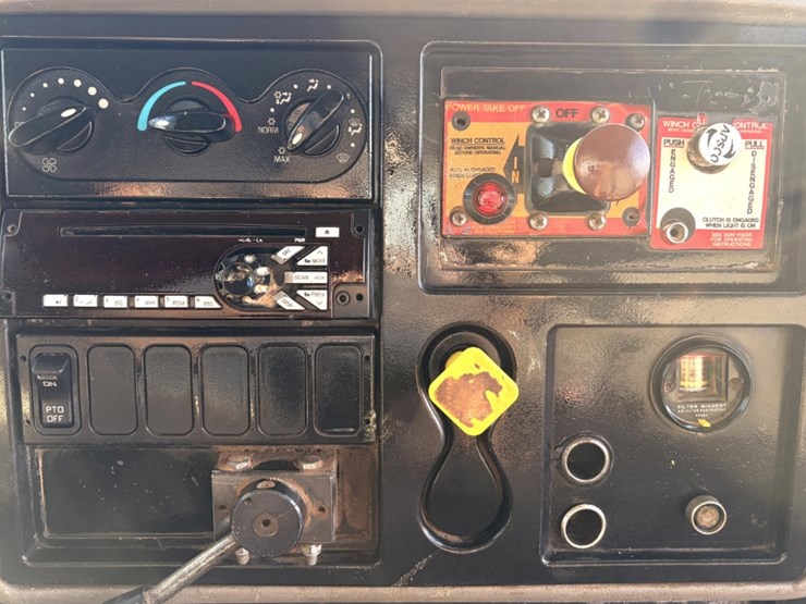 2012-international-durastar-4300-image-10