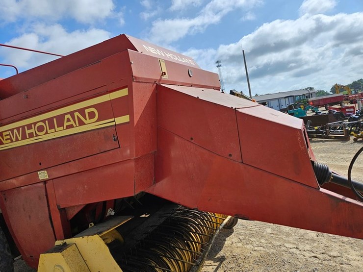 2000-new-holland-2000-image-32