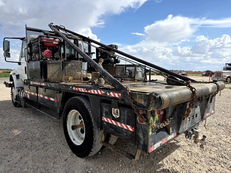 2017-international-durastar-4300-image-7