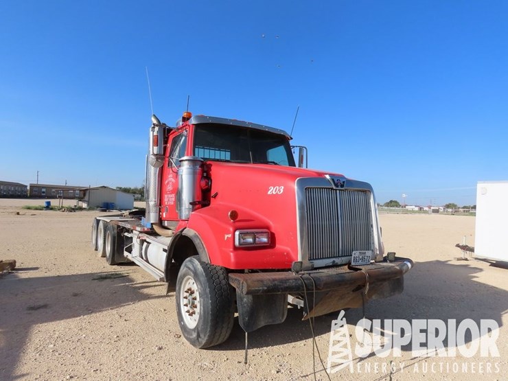 2006-western-star-3-axle-winch-truck-image-1