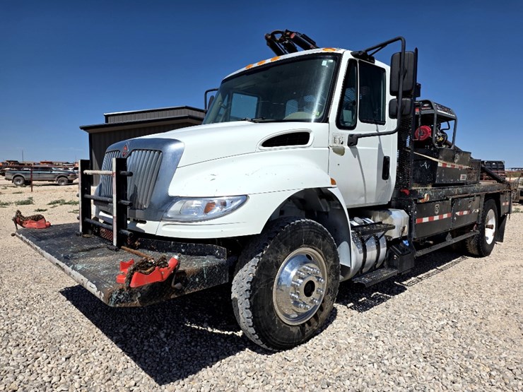 2016-international-durastar-4300-image-1