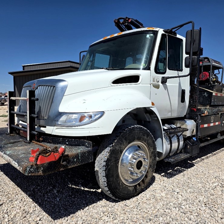 2016 INTERNATIONAL DURASTAR 4300