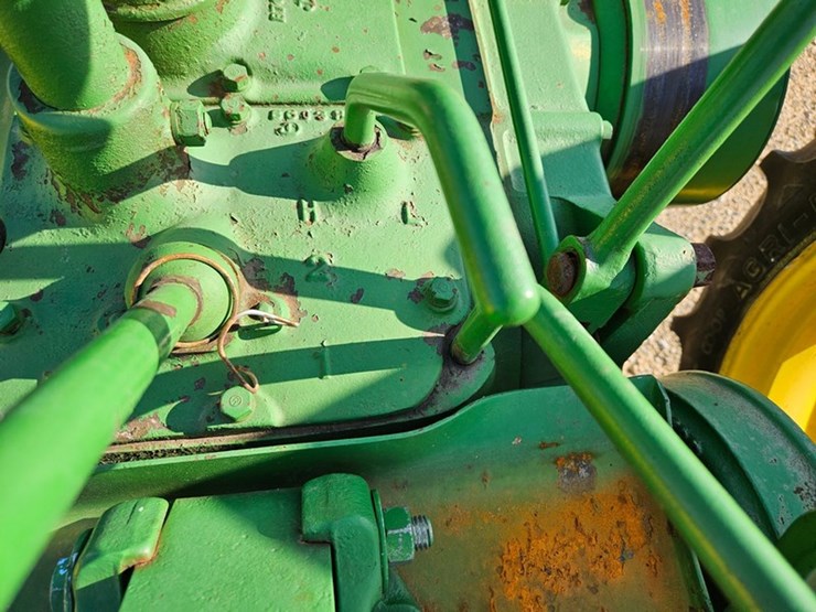 john-deere-b-image-23