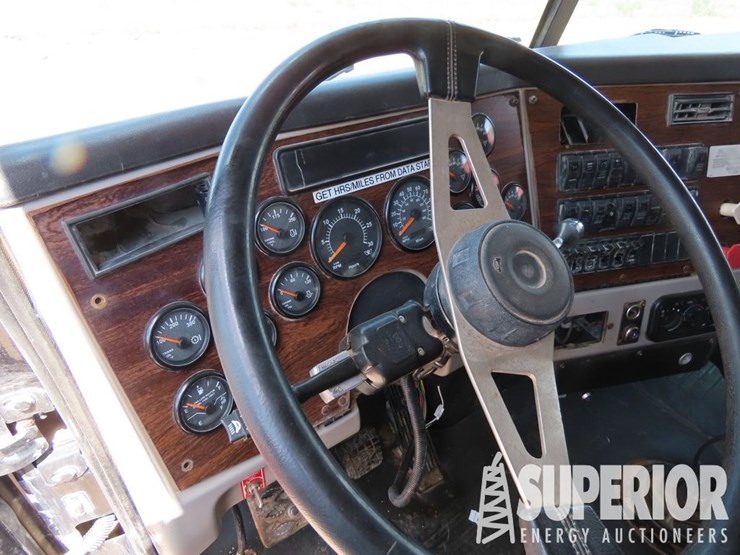 2013-western-star-4900-image-8