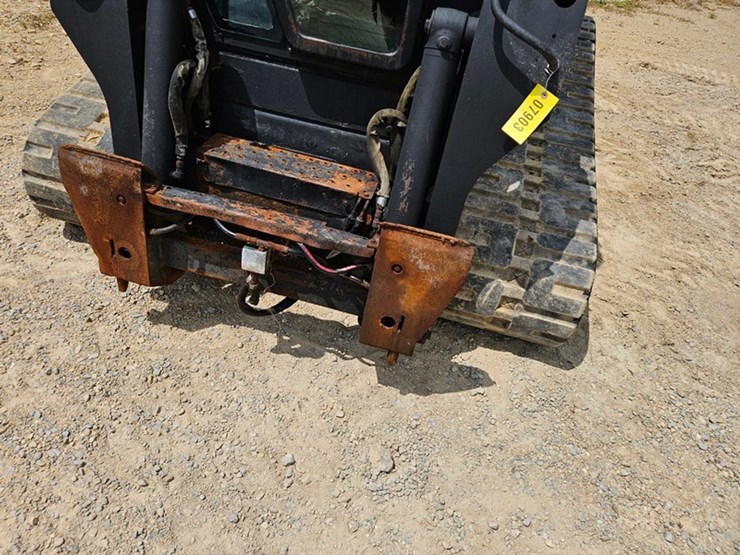 new-holland-c238-image-9