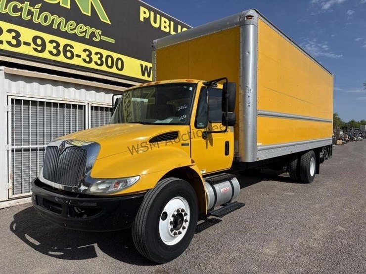 2012-international-4300lp-box-truck-image-3