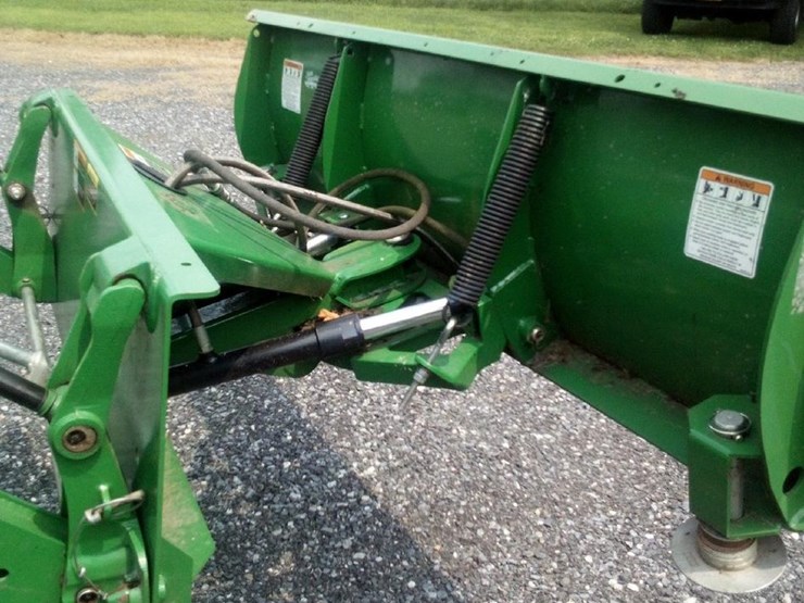 #5250-•-new-frontier-72"-loader-mount-snow-plow-image-1