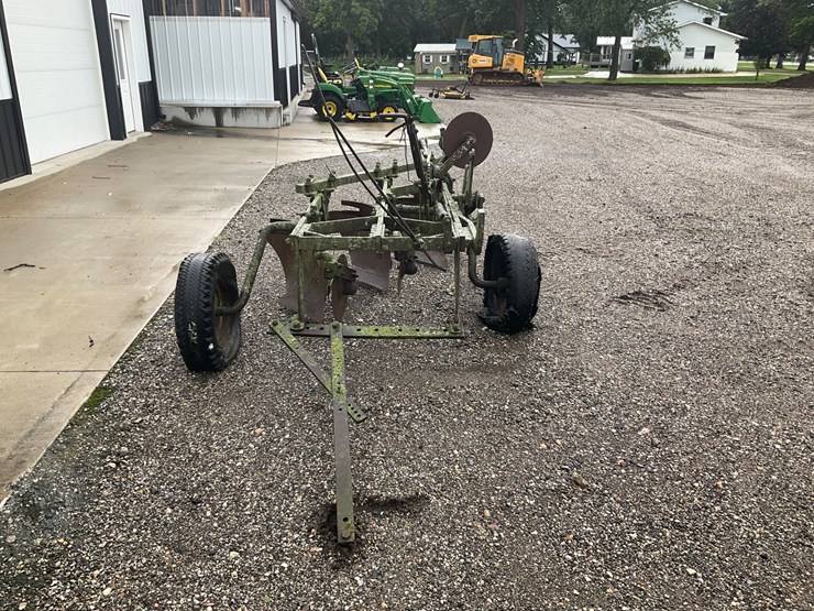 #5311-•-3-bottom-pull-type-moldboard-plow-image-7