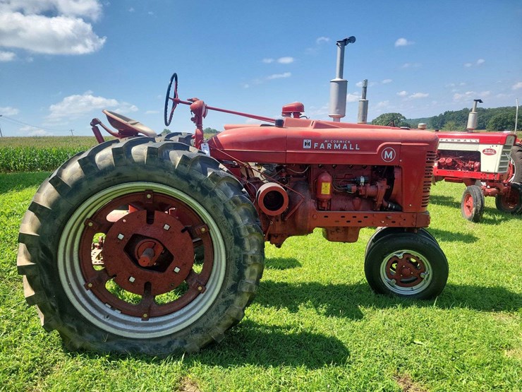 1941-farmall-m-with-m&w-nine-speed-transmission-image-2