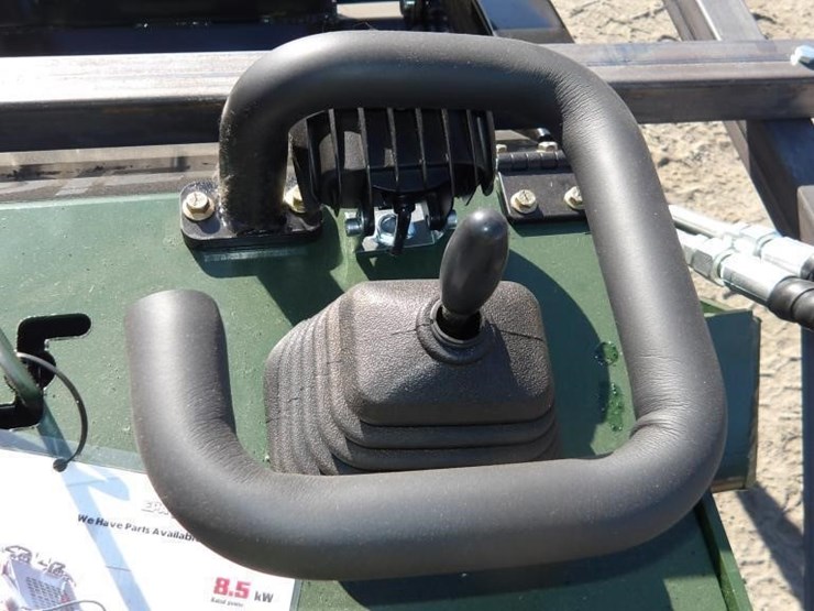 2026-zjz-380-skid-steer-track-loader-image-16