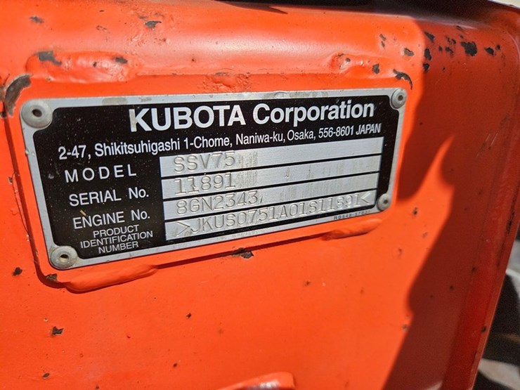 2016-kubota-ssv75-image-31