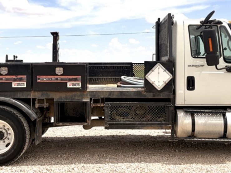 2010-international-durastar-4300-image-4
