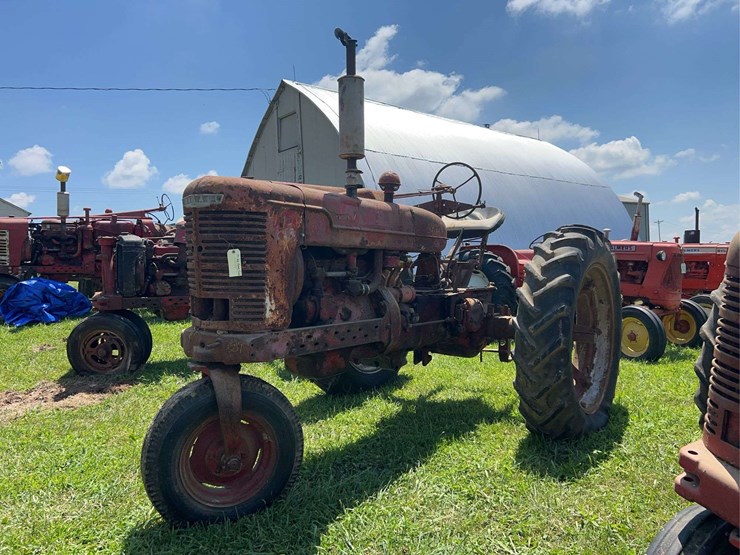 1943-farmall-m-image-1
