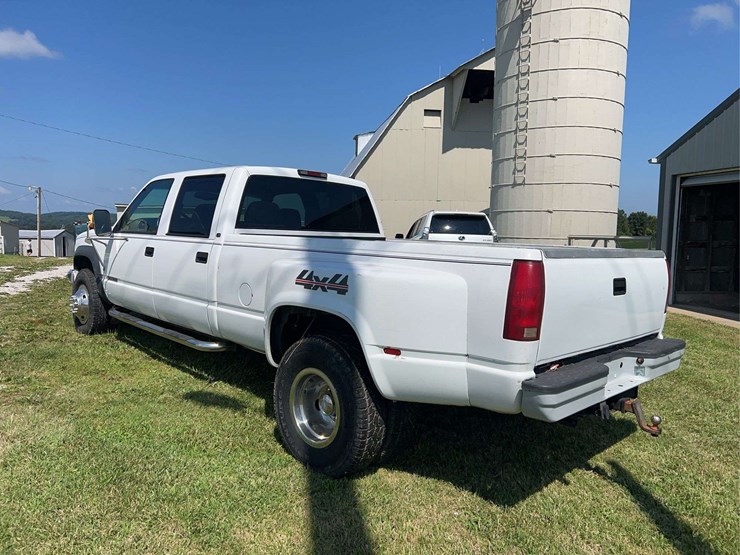 2000-chevrolet-3500-image-3