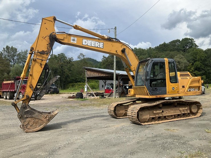 2004-deere-160c-lc-image-1