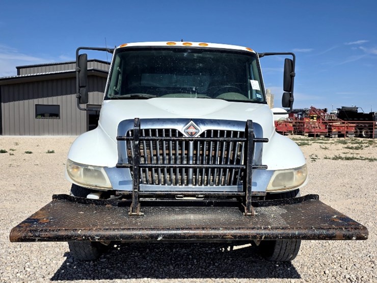 2015-international-durastar-4300-image-2