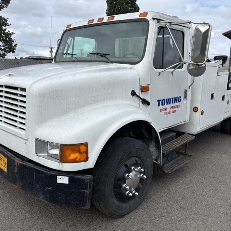 1997 INTERNATIONAL 4700