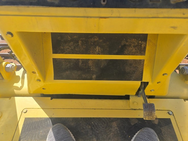 new-holland-dc80-image-39