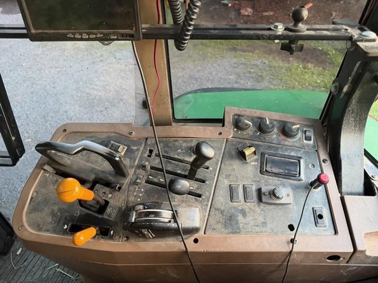 1997-john-deere-7610-image-12