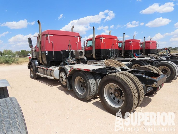 2015-western-star-4900-image-4