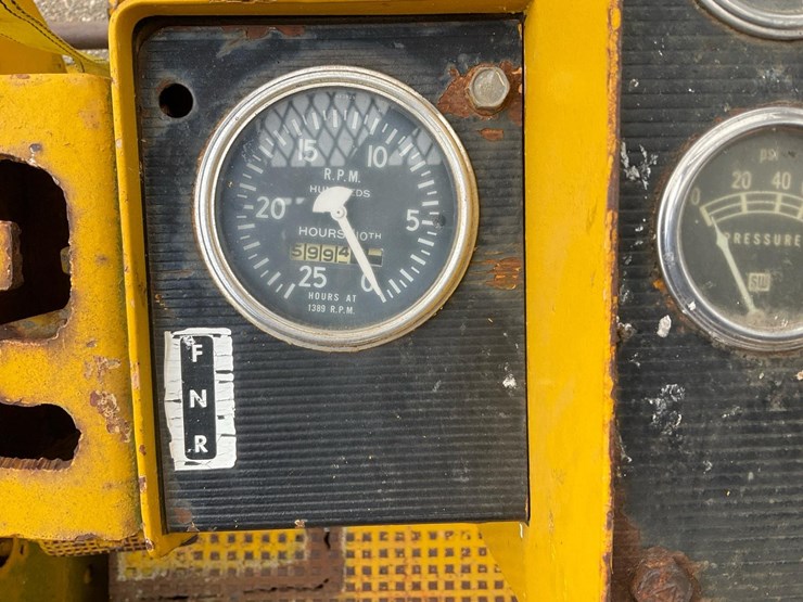 massey-ferguson-2500-image-34